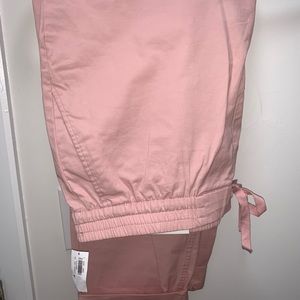 Pink Old Navy crop pants